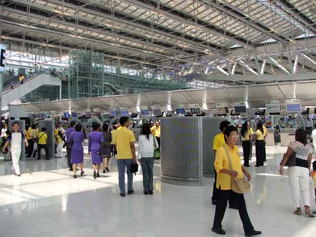 Check-in hall Check-in hall